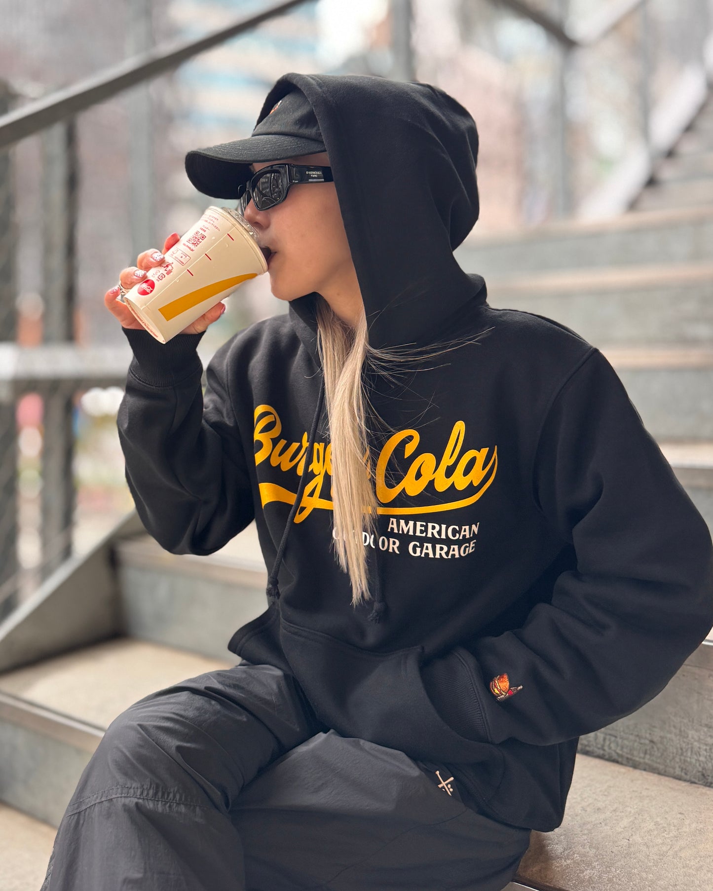 B&C FRONT LOGO HOODIE BLK