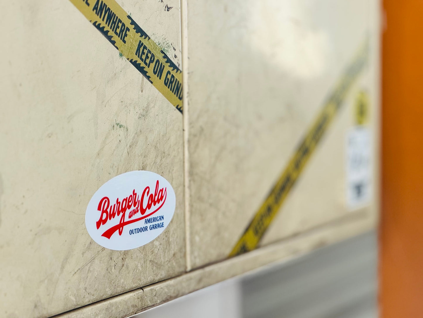 B&C OVAL STICKER